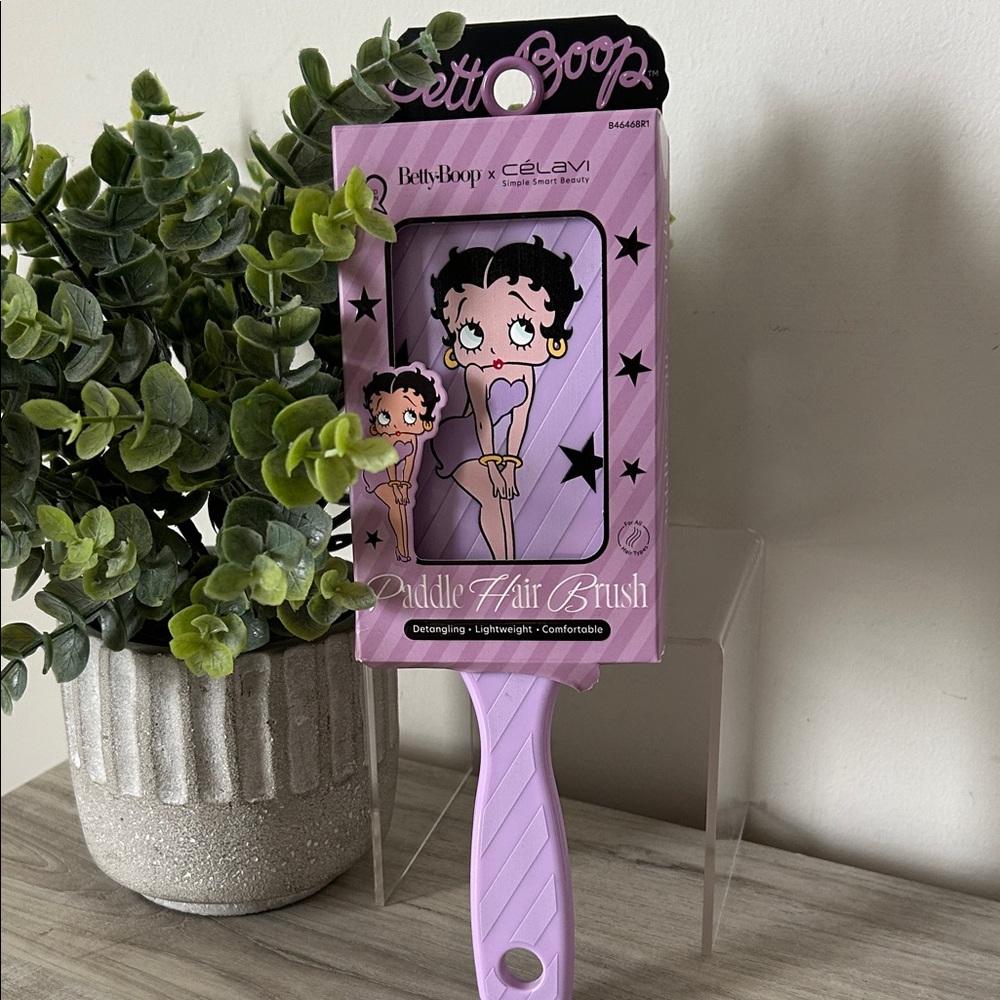 Betty Boop x Celavi Lavender Paddle Hair Brush NWT